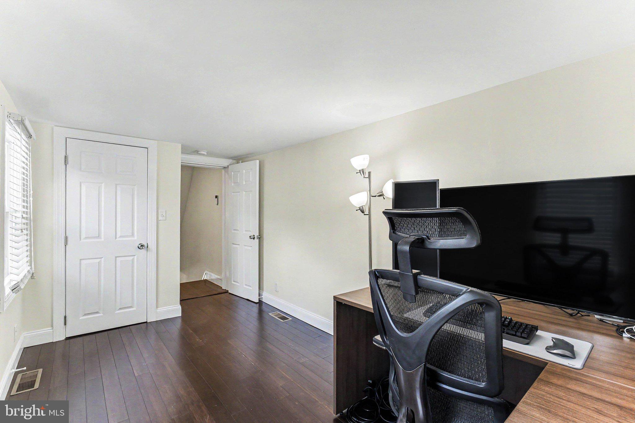 235 Perry Street Columbia, PA 17512 - Photo 13 of 29
