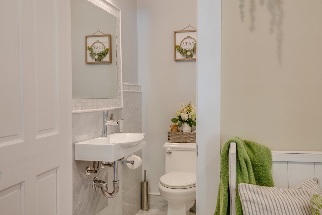 62 Fletcher Road Bedford, MA 01730 - Photo 17 of 42 Gallery Image 17