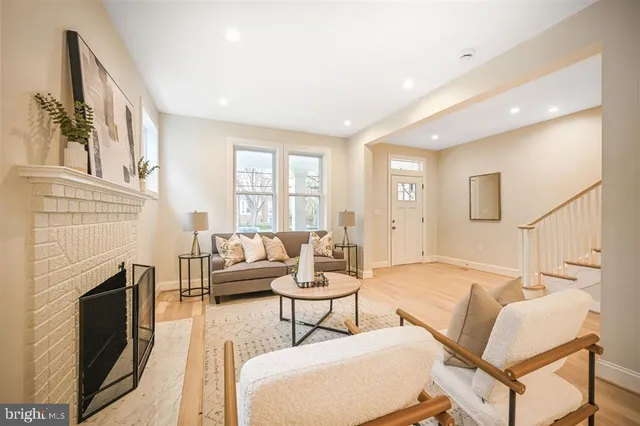 $879,900 | 512 Peabody Street Northwest, Washington, DC 20011