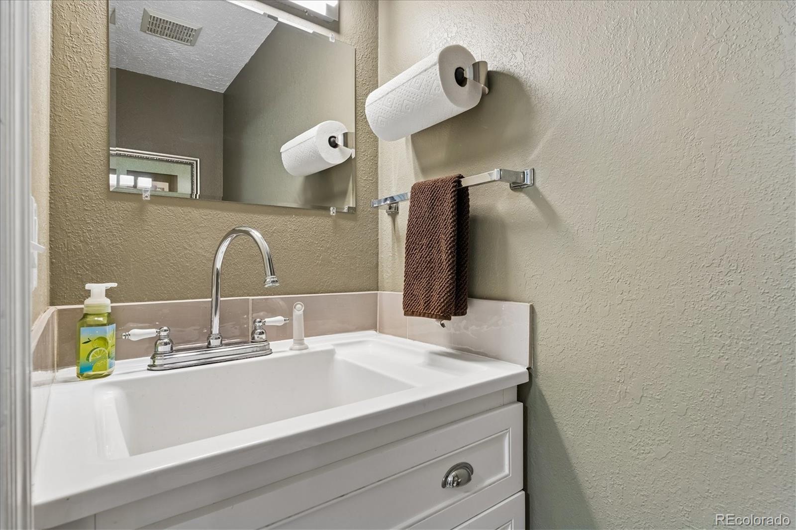 166 Hummingbird Lane Golden, CO 80403 - Photo 21 of 48