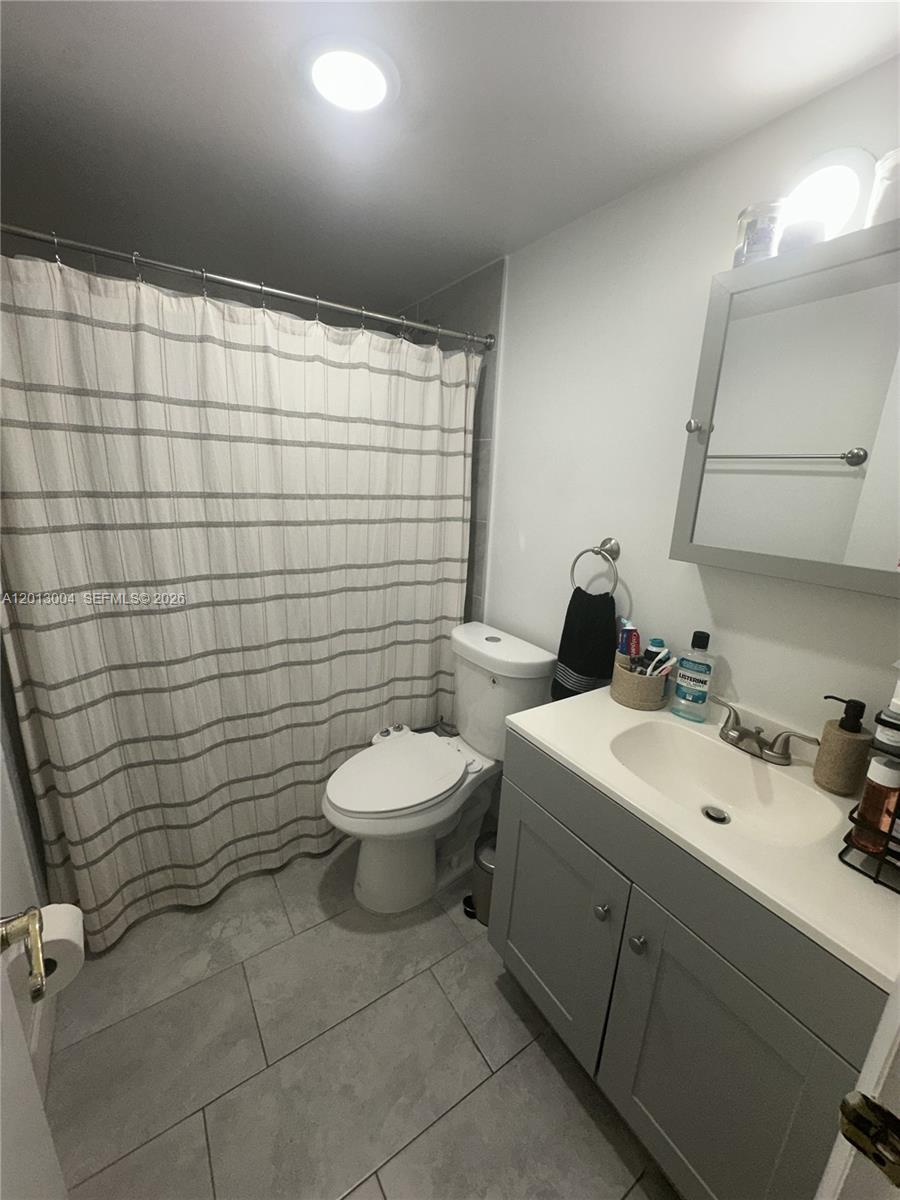 8233 Harding Avenue, Unit 503 Miami Beach, FL 33141 - Photo 12 of 20