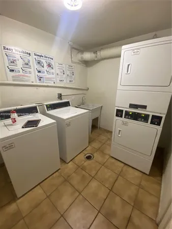 $2,200 | 8233 Harding Avenue, Unit 503, Miami Beach, FL 33141
