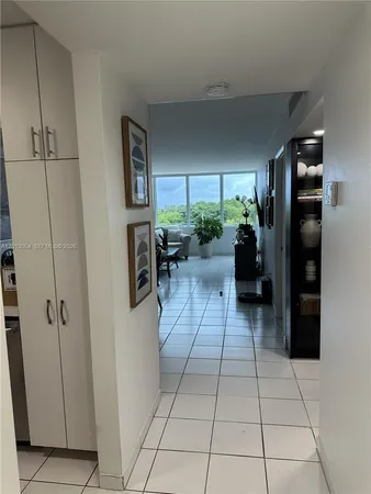 $2,200 | 8233 Harding Avenue, Unit 503, Miami Beach, FL 33141