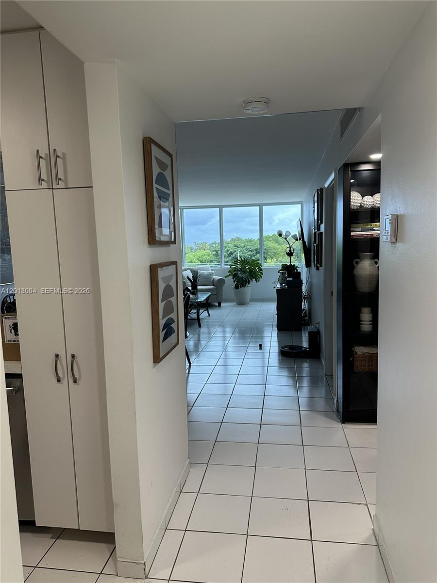 8233 Harding Avenue, Unit 503 Miami Beach, FL 33141 - Photo 3 of 20