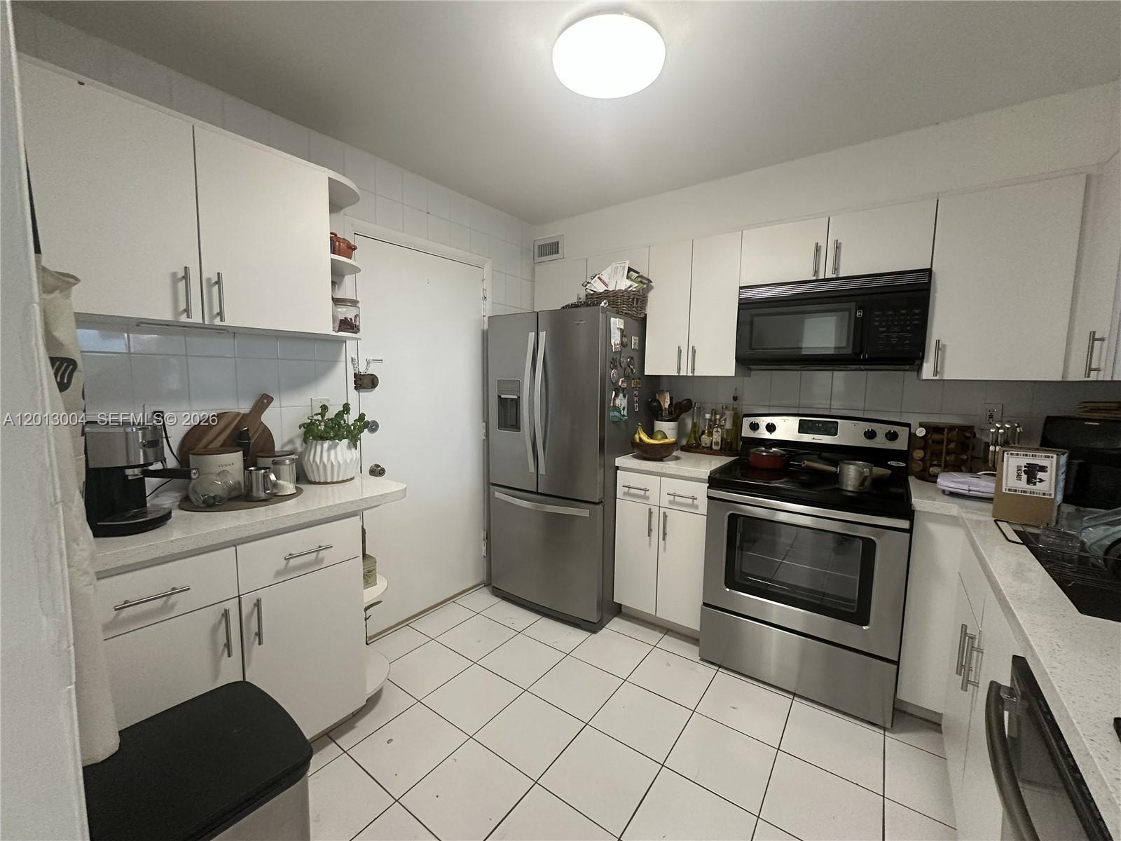 8233 Harding Avenue, Unit 503 Miami Beach, FL 33141 - Photo 7 of 20