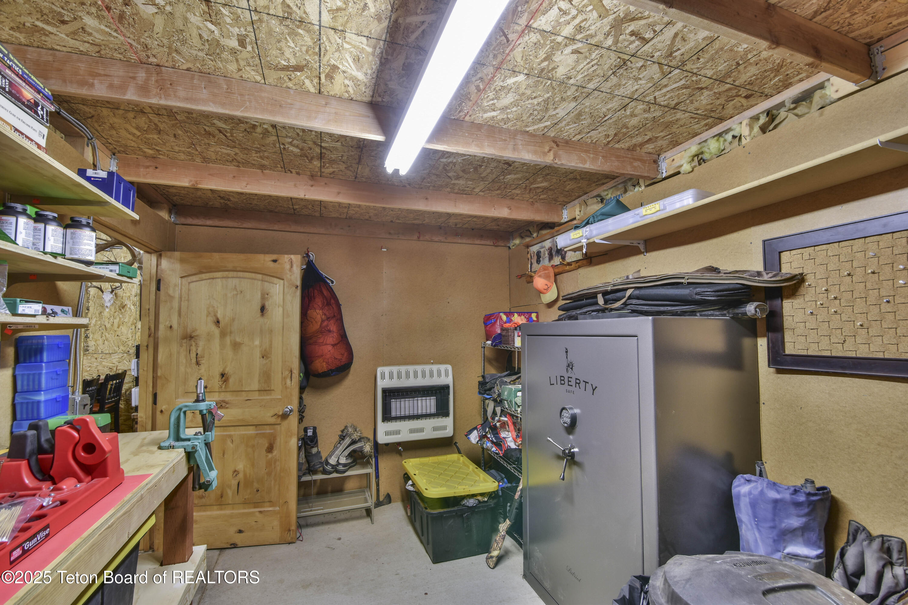 1013 3rd Street Marbleton, WY 83113 - Photo 60 of 71 Shop_Inside-8