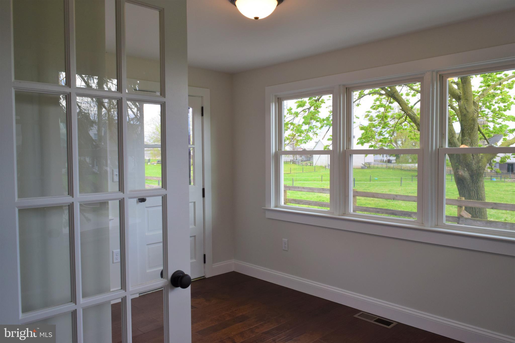 151 Buckwalter Road Lancaster, PA 17602 - Photo 17 of 64 Sun Room