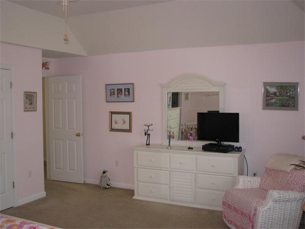 53 Knowlton Circle, Unit 53 Upton, MA 01568 - Photo 14 of 21