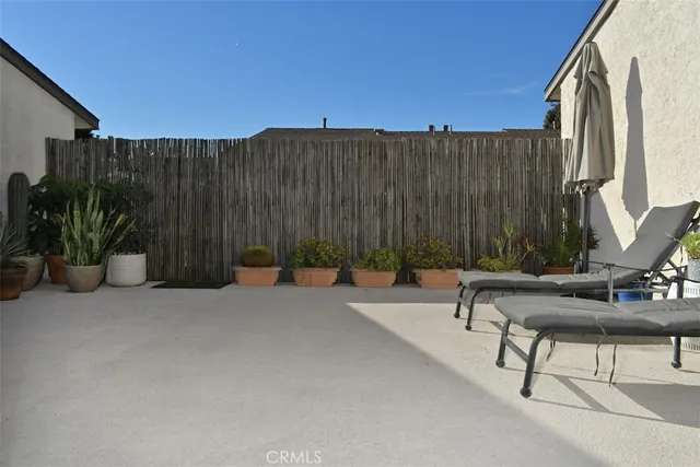 $685,000 | 805 East Acacia Avenue, Unit F, Glendale, CA 91205