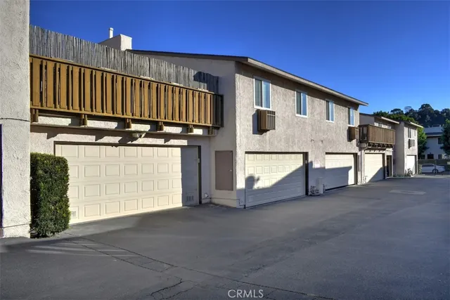 $685,000 | 805 East Acacia Avenue, Unit F, Glendale, CA 91205