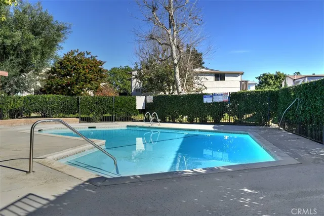 $685,000 | 805 East Acacia Avenue, Unit F, Glendale, CA 91205