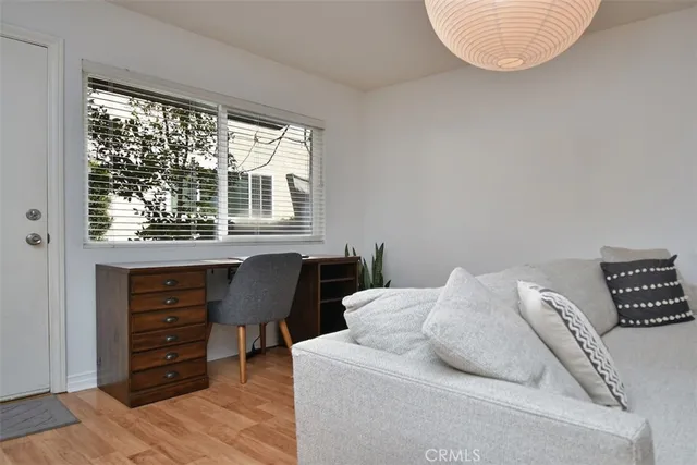 $685,000 | 805 East Acacia Avenue, Unit F, Glendale, CA 91205