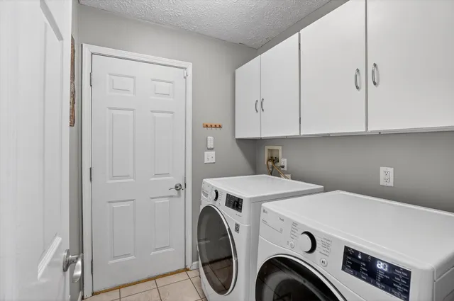 $364,900 | 4030 Gatewood Drive, Jackson, MI 49203