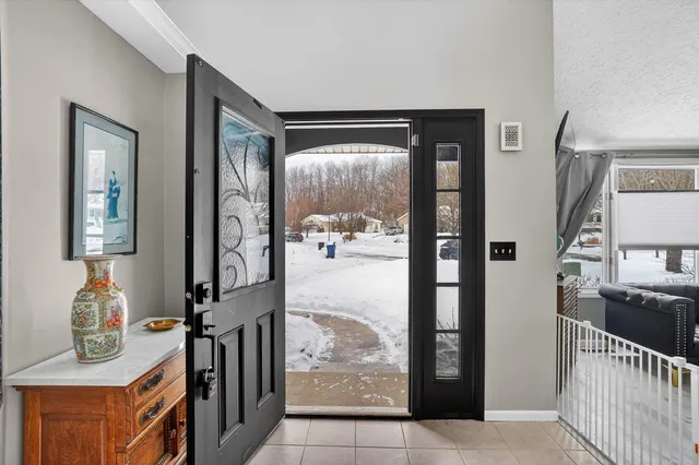 $364,900 | 4030 Gatewood Drive, Jackson, MI 49203