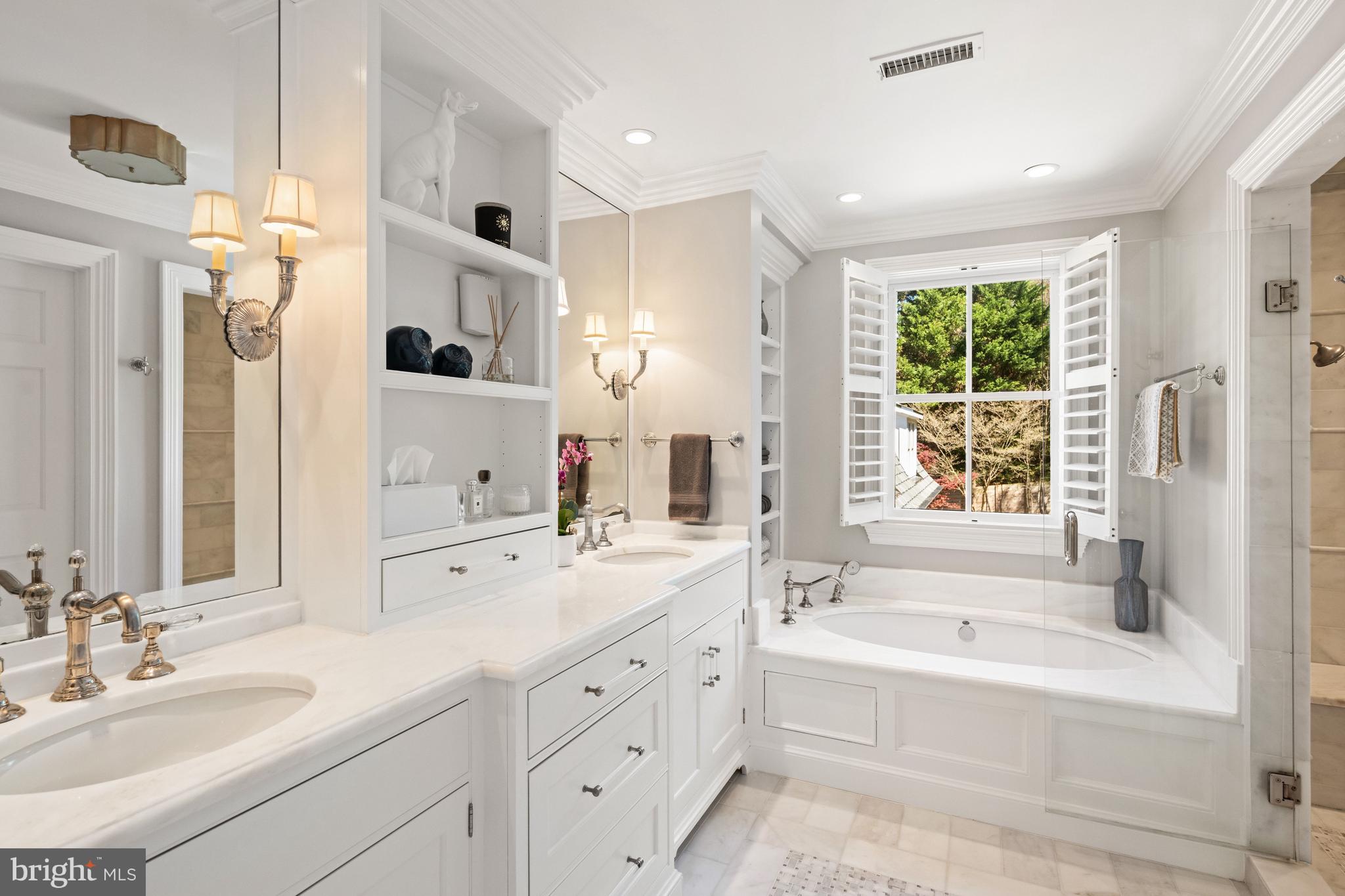 1105 Harvey Road McLean, VA 22101 - Photo 27 of 48 Owner's Spa Bath