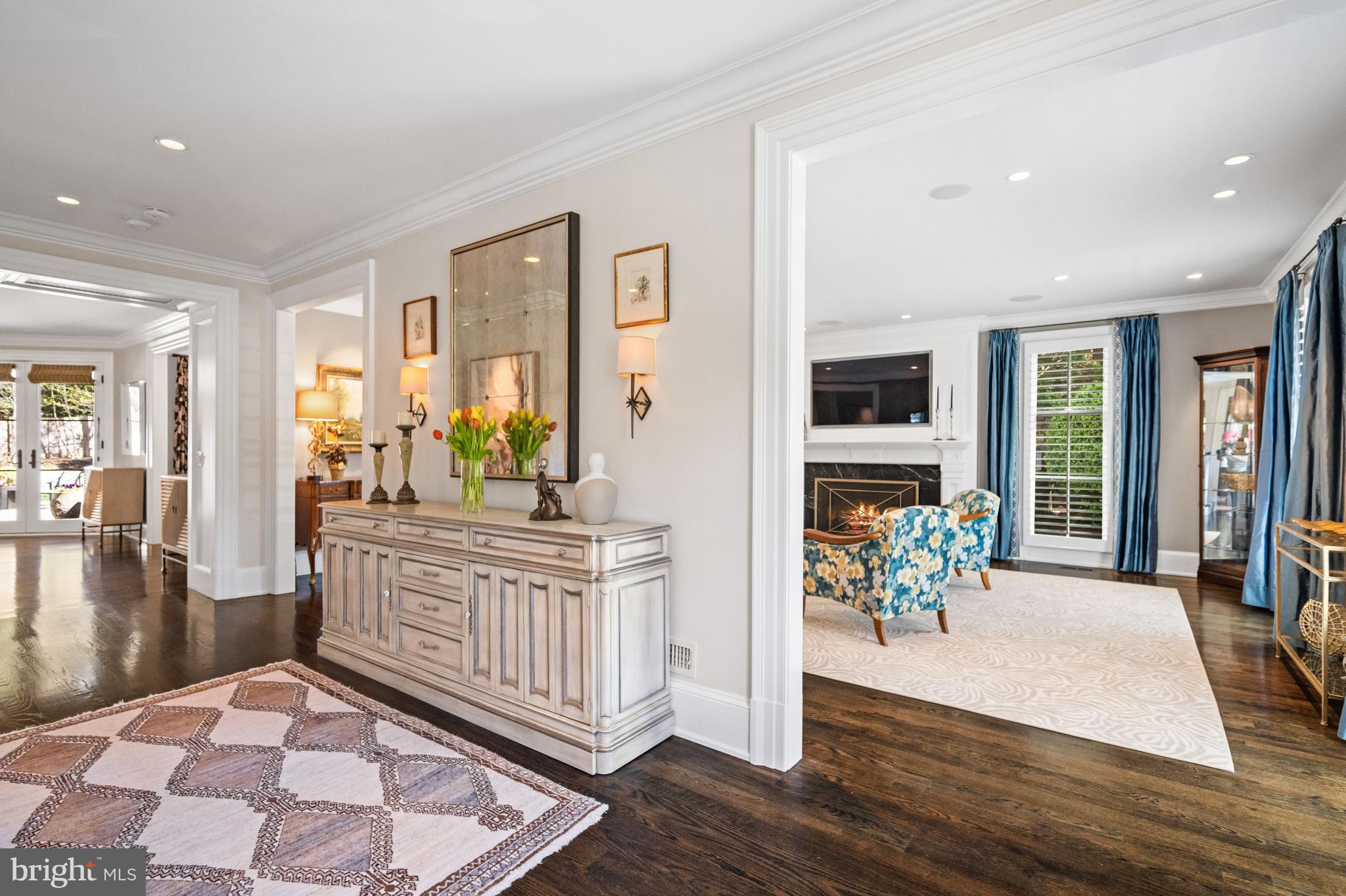 1105 Harvey Road McLean, VA 22101 - Photo 6 of 48 Foyer