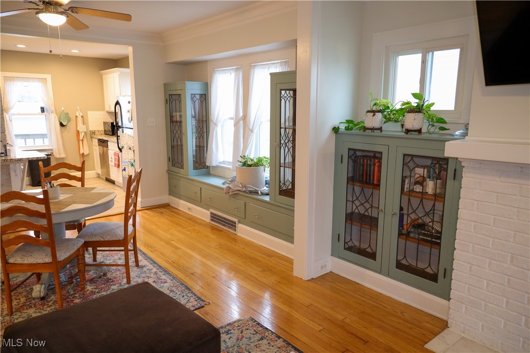 7908 Spring Garden Road Cleveland, OH 44129 - Photo 10 of 38