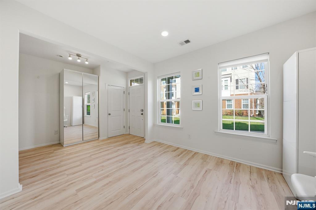 69 Truman Drive Wood-Ridge, NJ 07075 - Photo 15 of 48