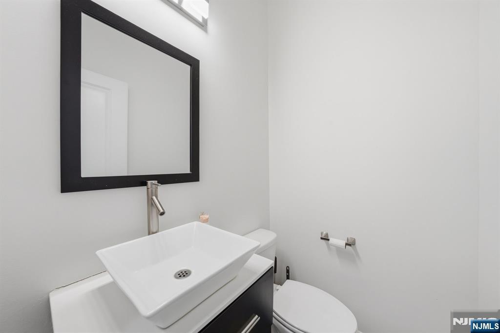 69 Truman Drive Wood-Ridge, NJ 07075 - Photo 18 of 48