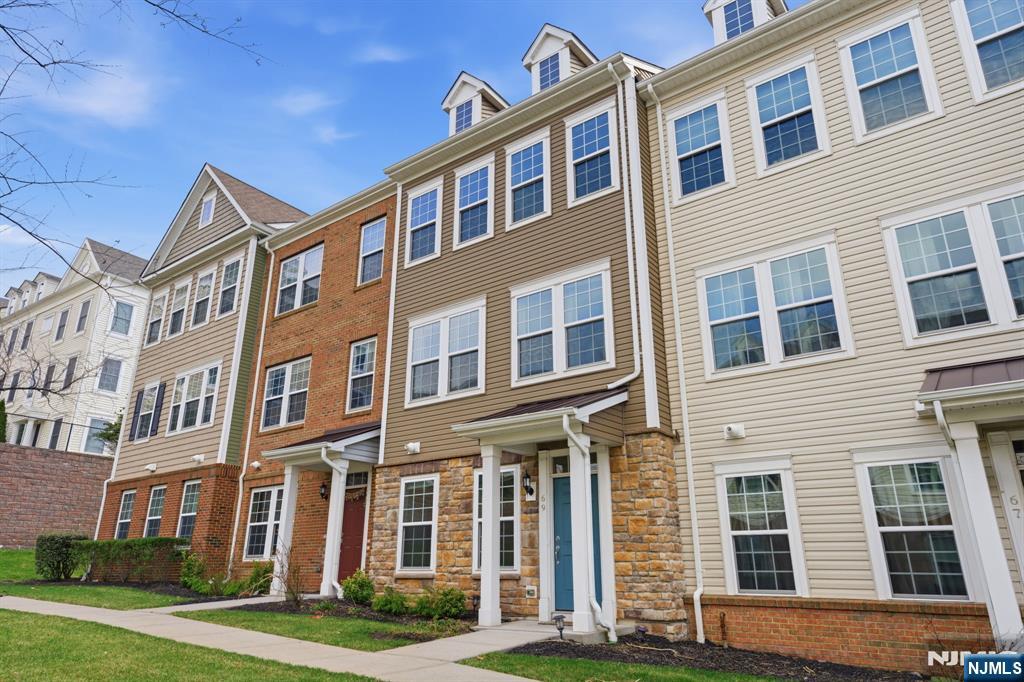 69 Truman Drive Wood-Ridge, NJ 07075 - Photo 2 of 48