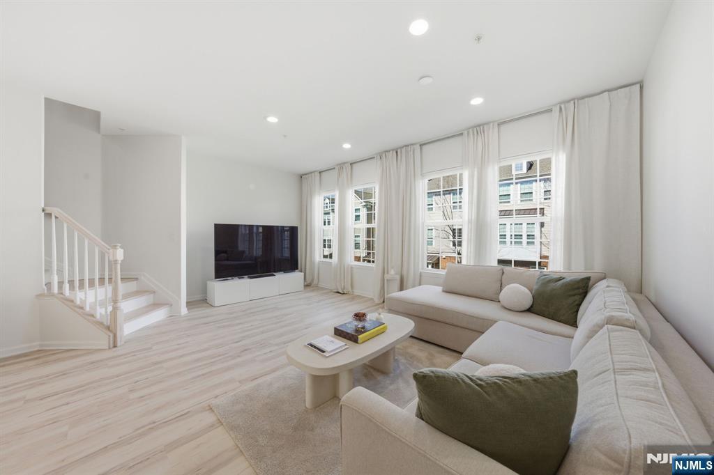 69 Truman Drive Wood-Ridge, NJ 07075 - Photo 3 of 48