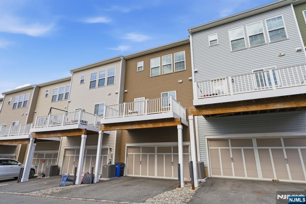 69 Truman Drive Wood-Ridge, NJ 07075 - Photo 39 of 48