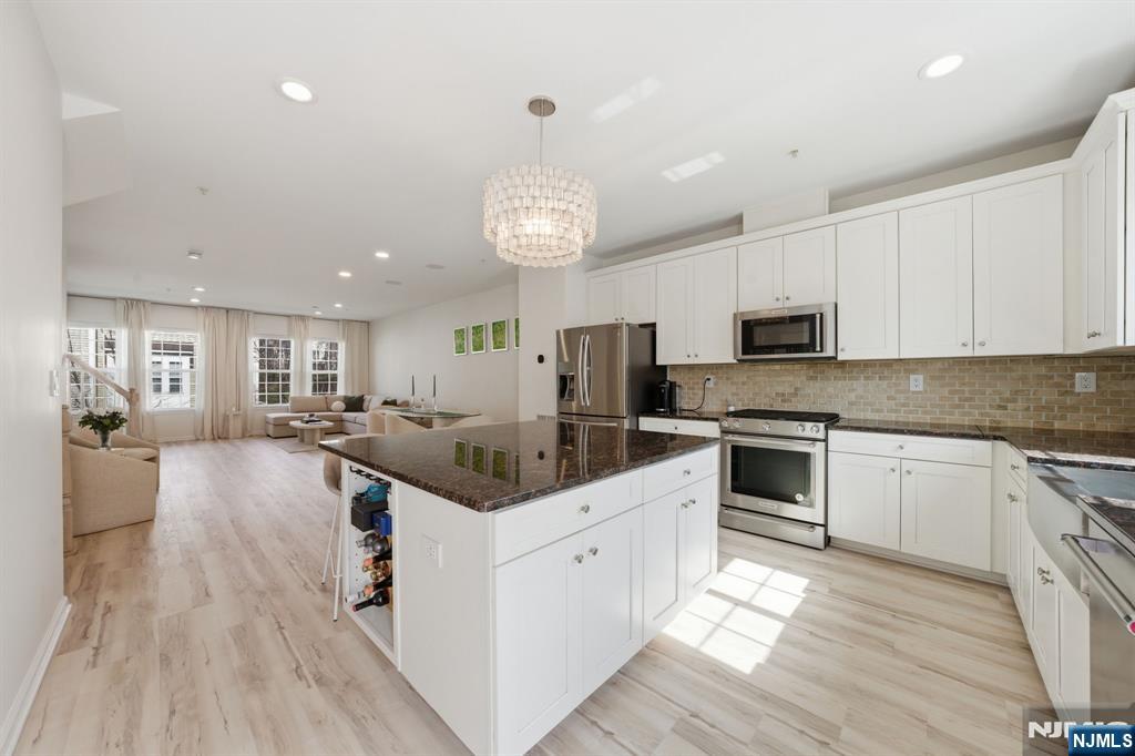 69 Truman Drive Wood-Ridge, NJ 07075 - Photo 5 of 48