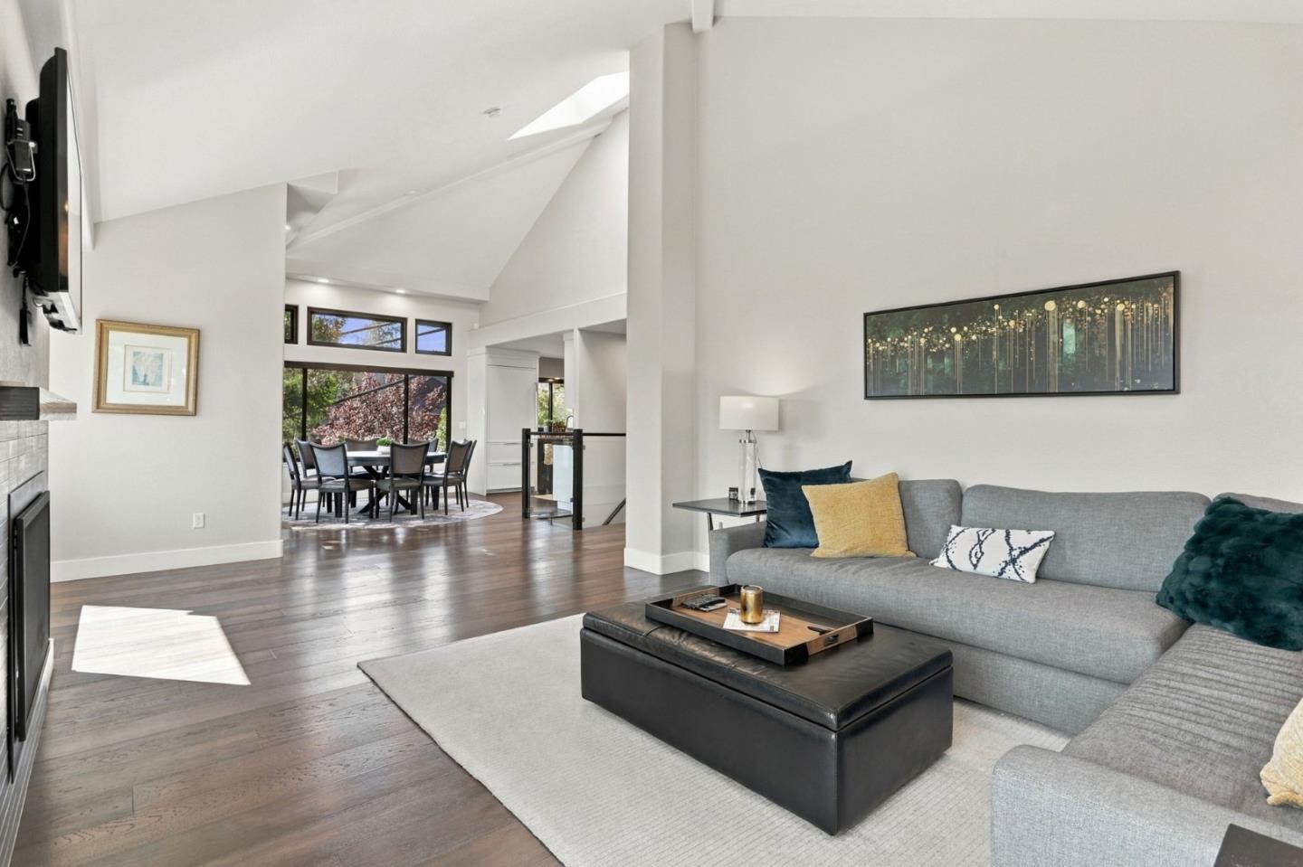 22348 McClellan Road Cupertino, CA 95014 - Photo 11 of 32 Gallery Image 11