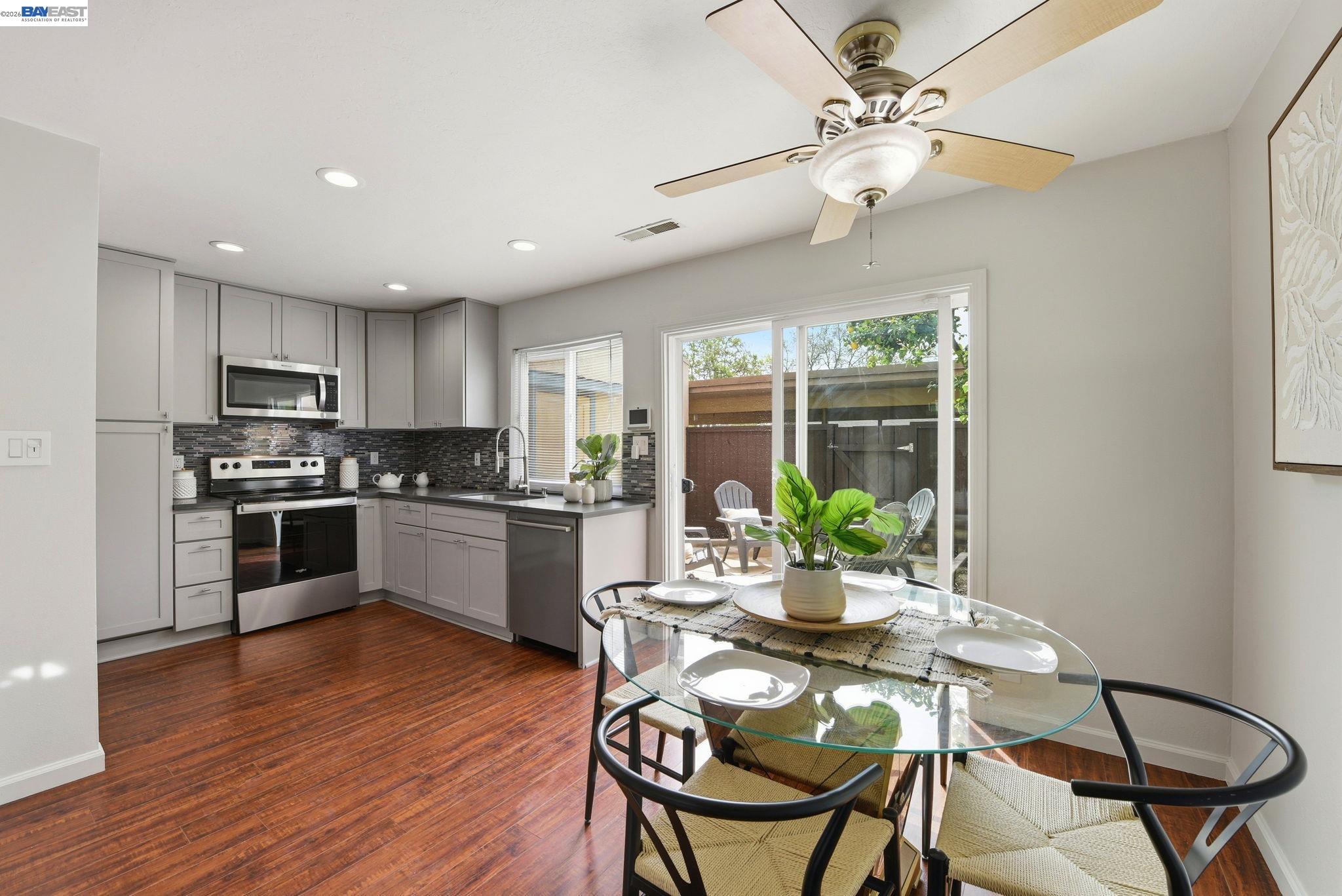27864 Hummingbird Court Hayward, CA 94545 - Photo 12 of 38