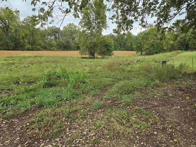 $325,000 | 10947 East 250 South, Loogootee, IN 47553