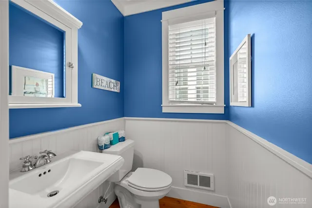 $1,190,000 | 39 Madison Lane, Pacific Beach, WA 98571