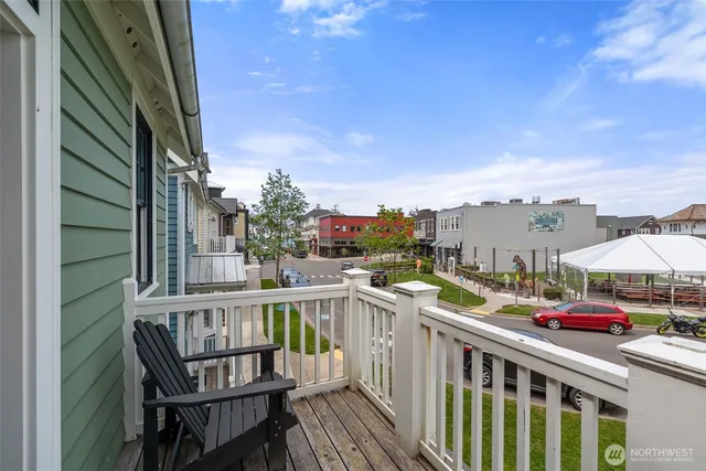 $1,190,000 | 39 Madison Lane, Pacific Beach, WA 98571