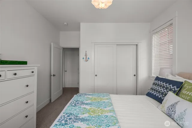 $1,190,000 | 39 Madison Lane, Pacific Beach, WA 98571