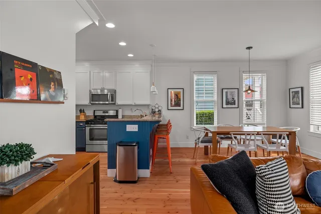 $1,190,000 | 39 Madison Lane, Pacific Beach, WA 98571