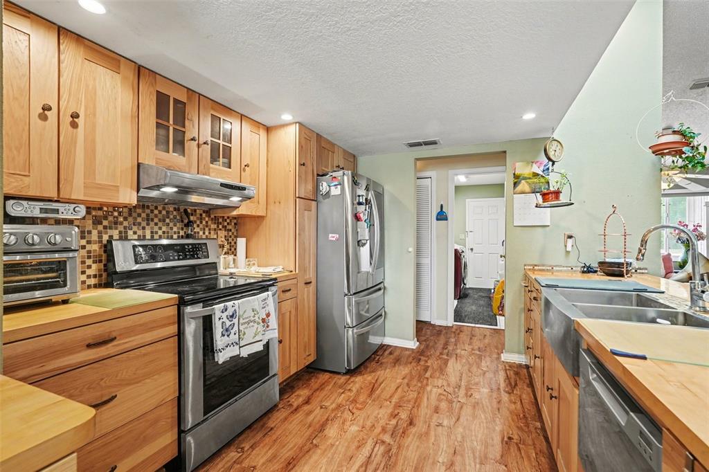 10267 Elgin Boulevard Spring Hill, FL 34608 - Photo 13 of 31