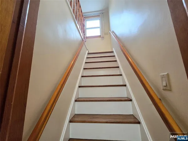 $3,750 | 701 4th Street, Secaucus, NJ 07094