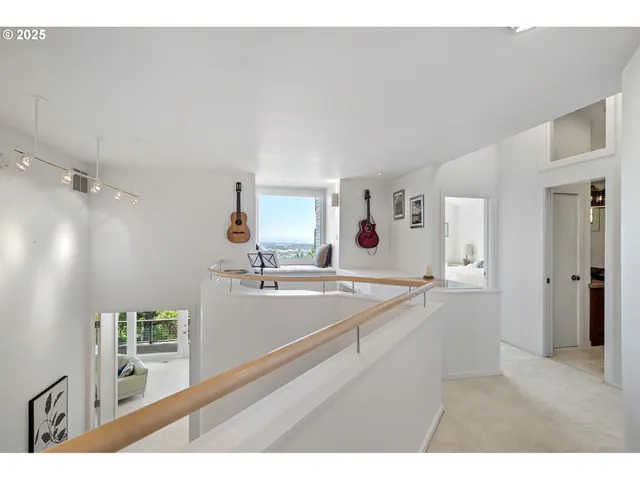 $1,220,000 | 2683 Cresta De Ruta Street, Eugene, OR 97403