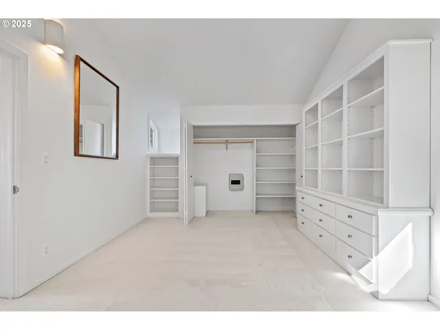 $1,220,000 | 2683 Cresta De Ruta Street, Eugene, OR 97403