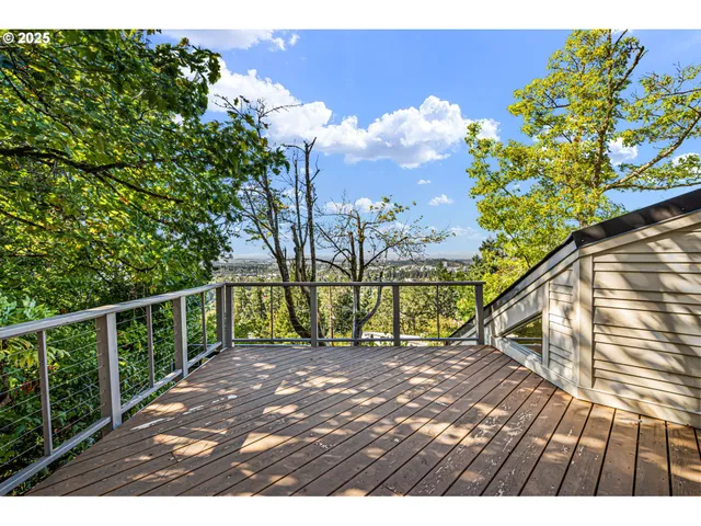 $1,220,000 | 2683 Cresta De Ruta Street, Eugene, OR 97403