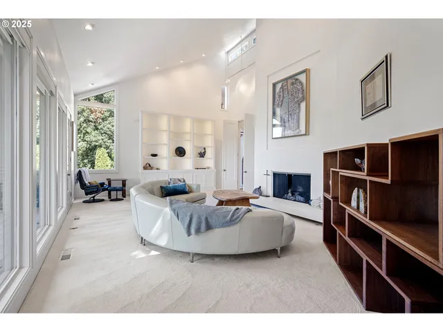 $1,220,000 | 2683 Cresta De Ruta Street, Eugene, OR 97403