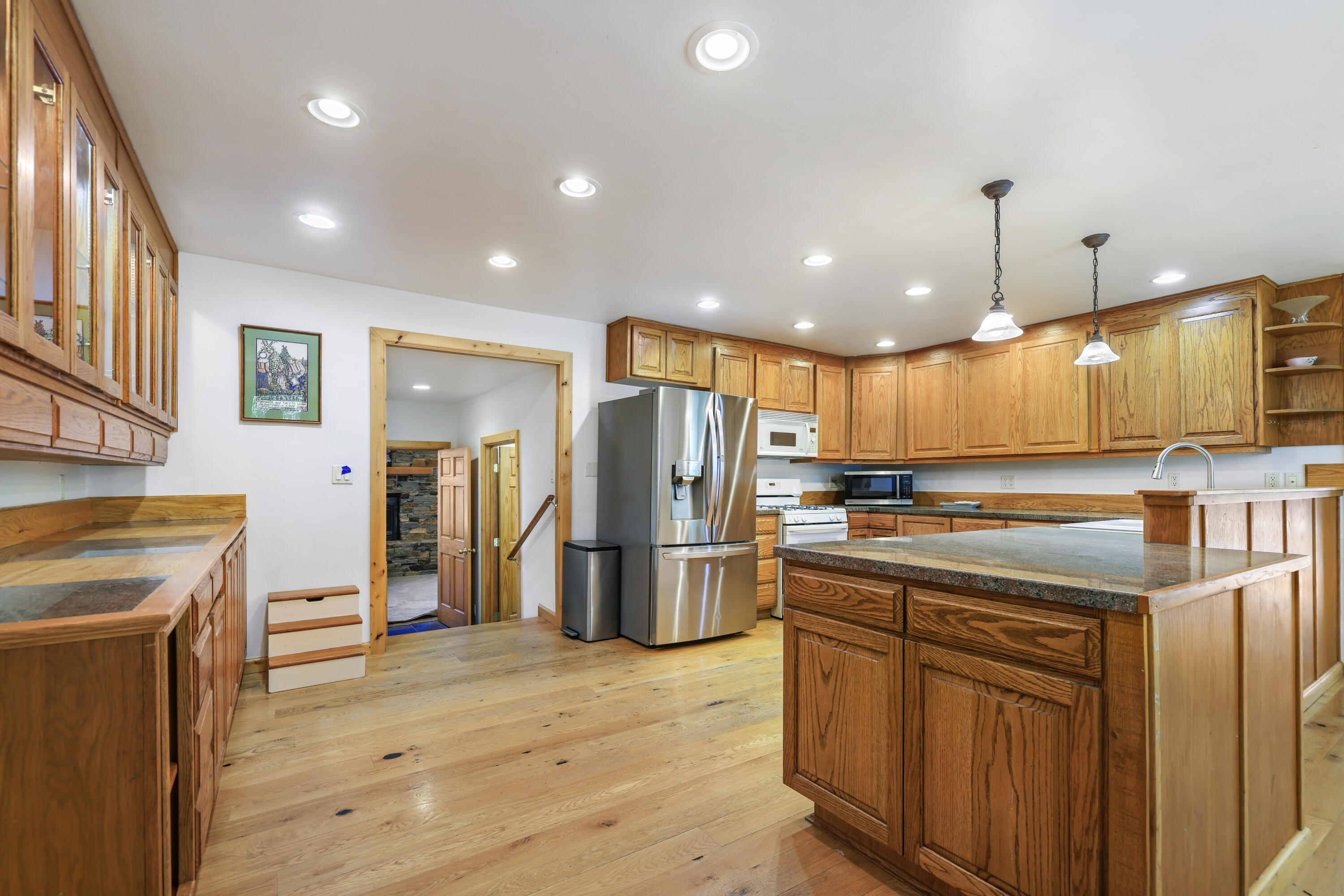 15 Lower Broadford Road Bellevue, ID 83313 - Photo 10 of 57 Kitchen