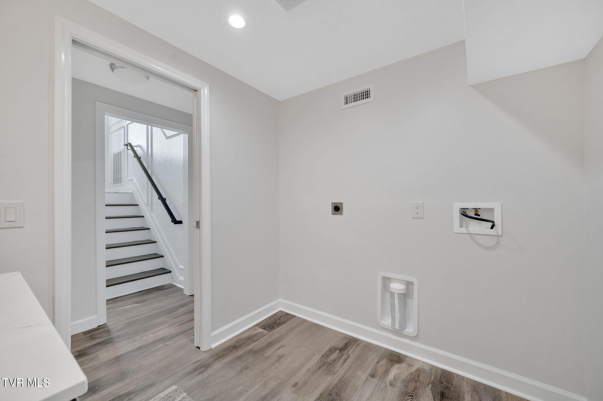 640 Foothills Road Kingsport, TN 37663 - Photo 31 of 51 28-web-or-mls-DSC05221