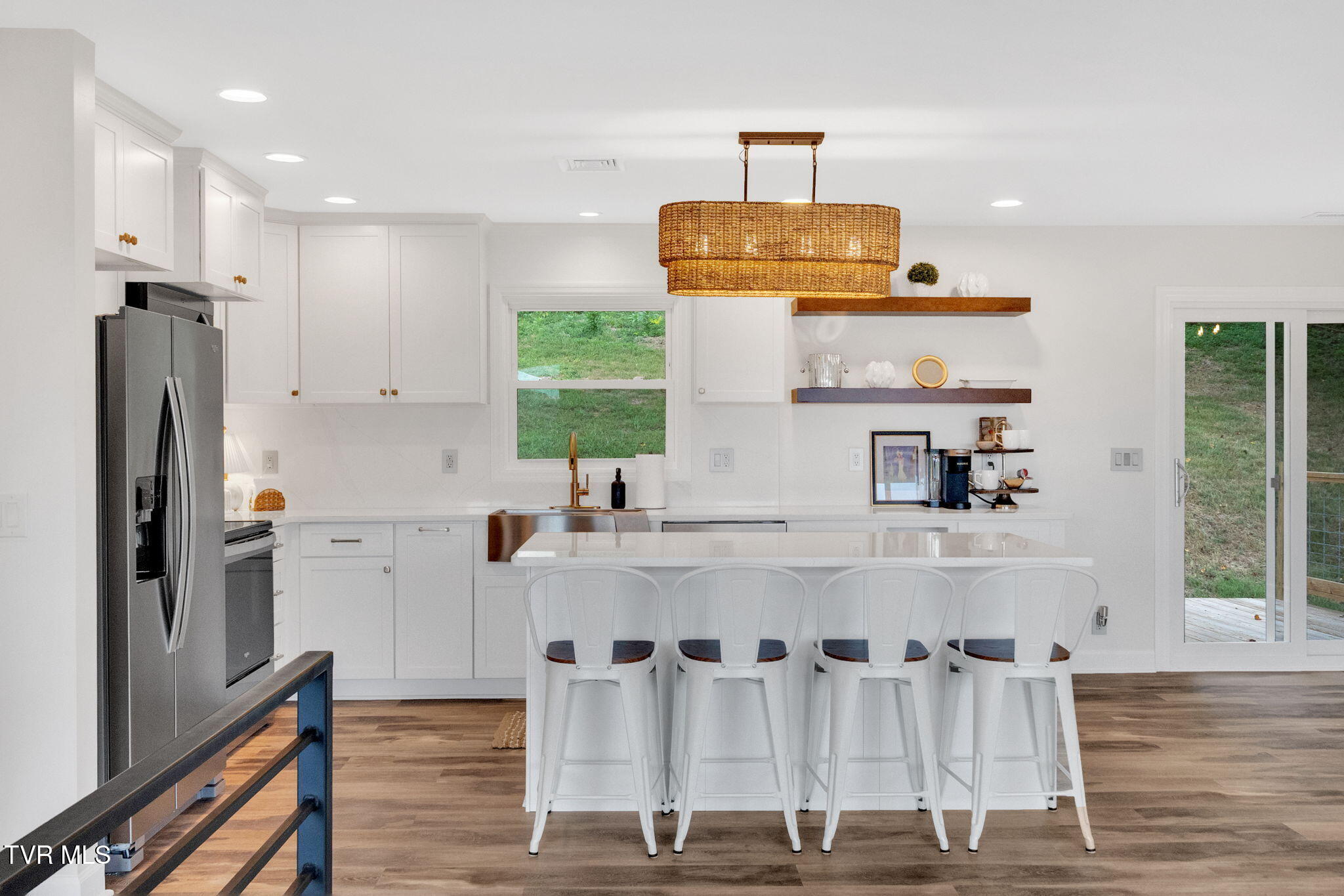 640 Foothills Road Kingsport, TN 37663 - Photo 5 of 51 16-web-or-mls-DSC05257