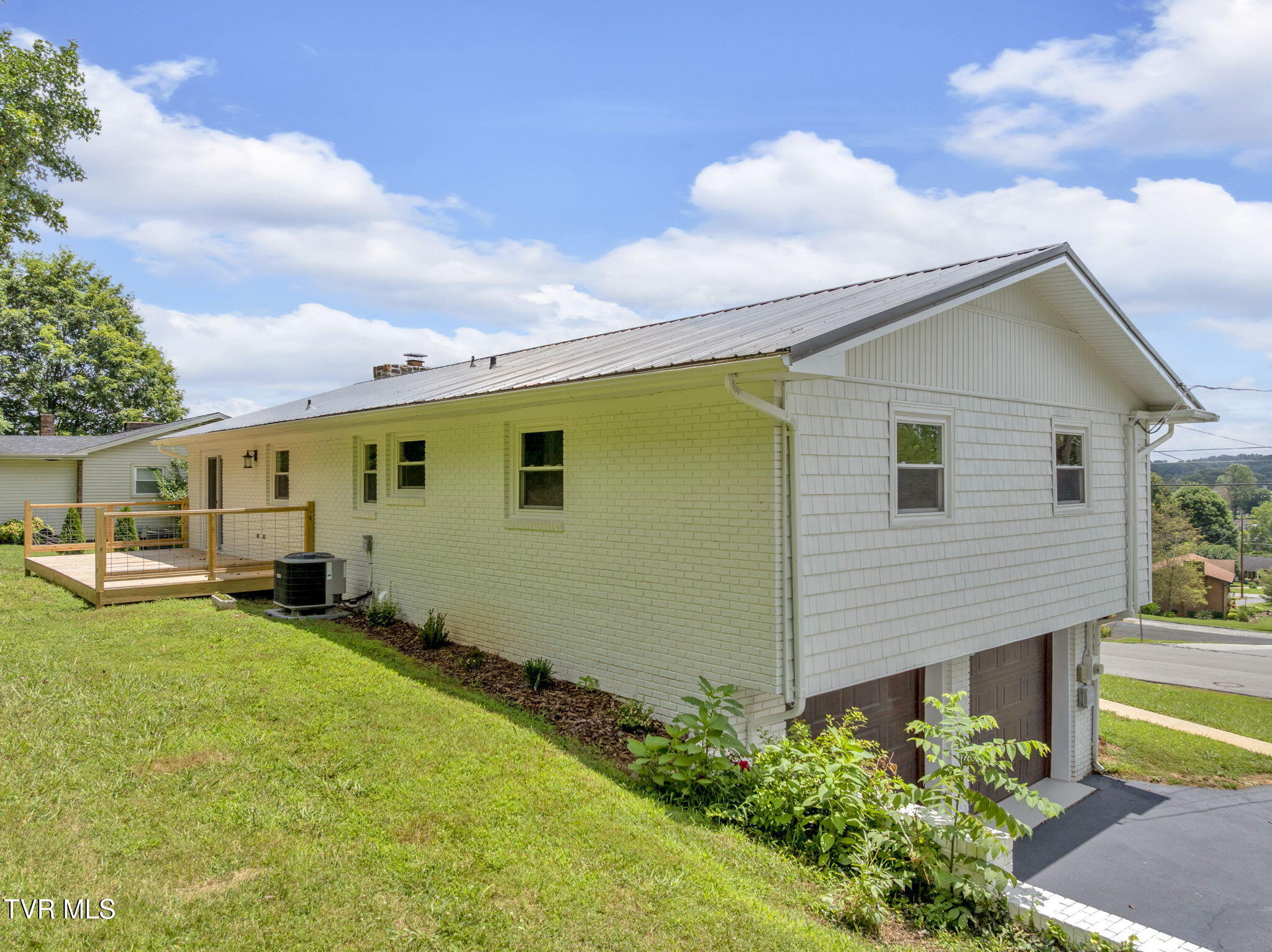 640 Foothills Road Kingsport, TN 37663 - Photo 51 of 51 44-web-or-mls-JH 20250713-013
