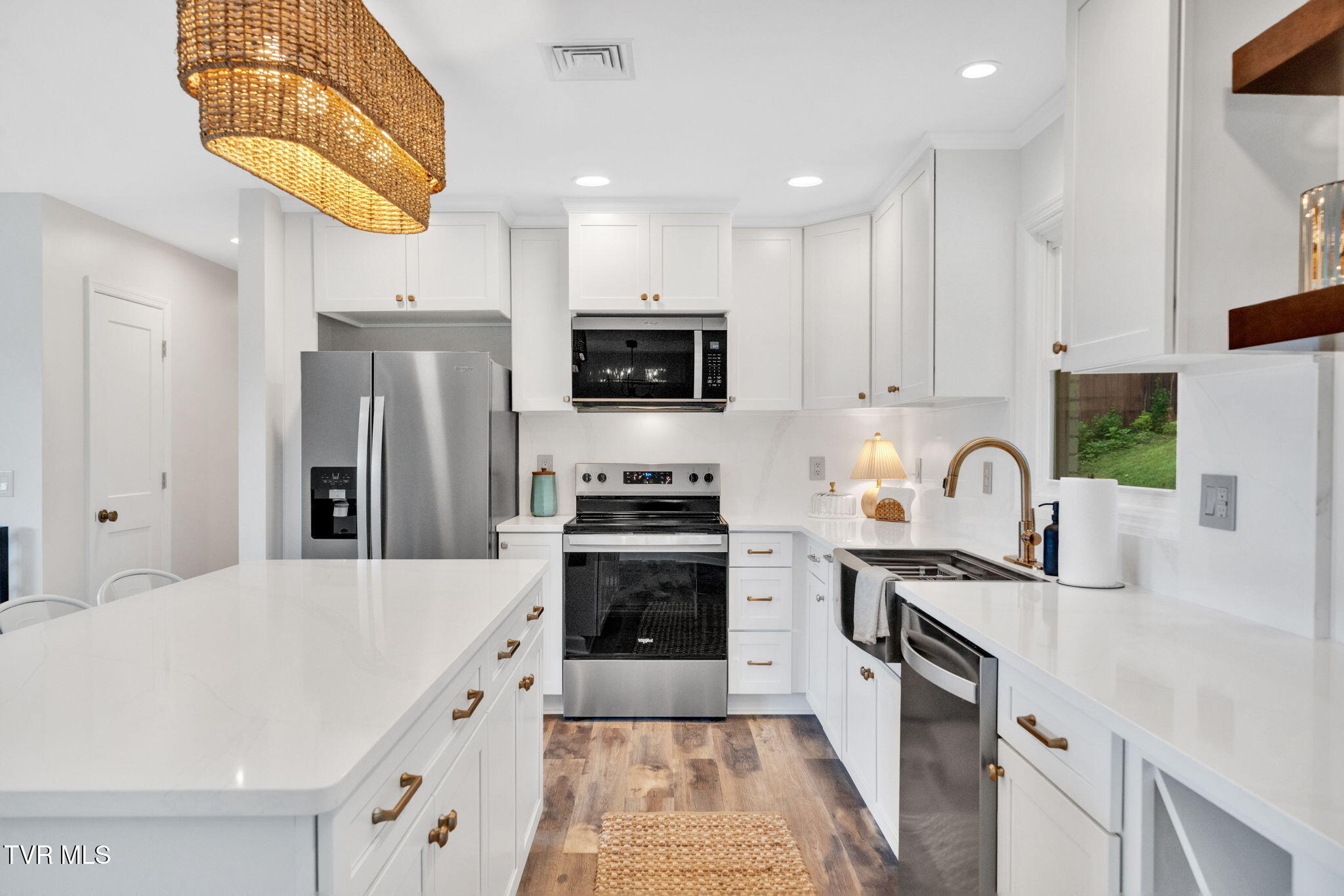 640 Foothills Road Kingsport, TN 37663 - Photo 6 of 51 3-web-or-mls-DSC05269