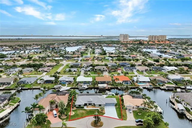 $1,697,000 | 5346 Southwest 10th Avenue, Cape Coral, FL 33914