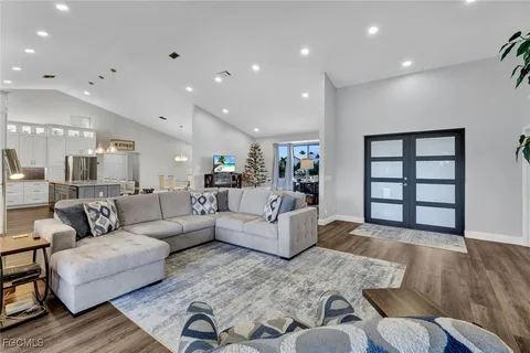 $1,599,999 | 5346 Southwest 10th Avenue, Cape Coral, FL 33914