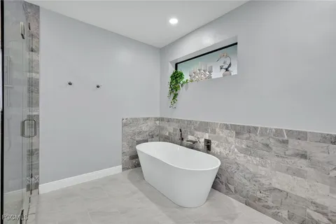 $1,599,999 | 5346 Southwest 10th Avenue, Cape Coral, FL 33914