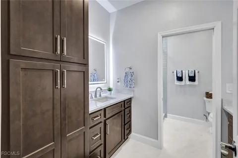 $1,697,000 | 5346 Southwest 10th Avenue, Cape Coral, FL 33914