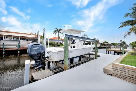 $1,697,000 | 5346 Southwest 10th Avenue, Cape Coral, FL 33914